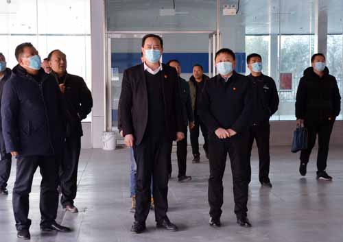 市交通運(yùn)輸局黨組書記、局長彭仁來一行元旦期間深入公交調(diào)研